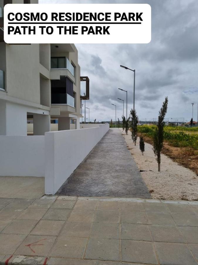 Cosmos Residence Paralimni Exteriör bild