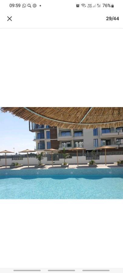 Cosmos Residence Paralimni Exteriör bild