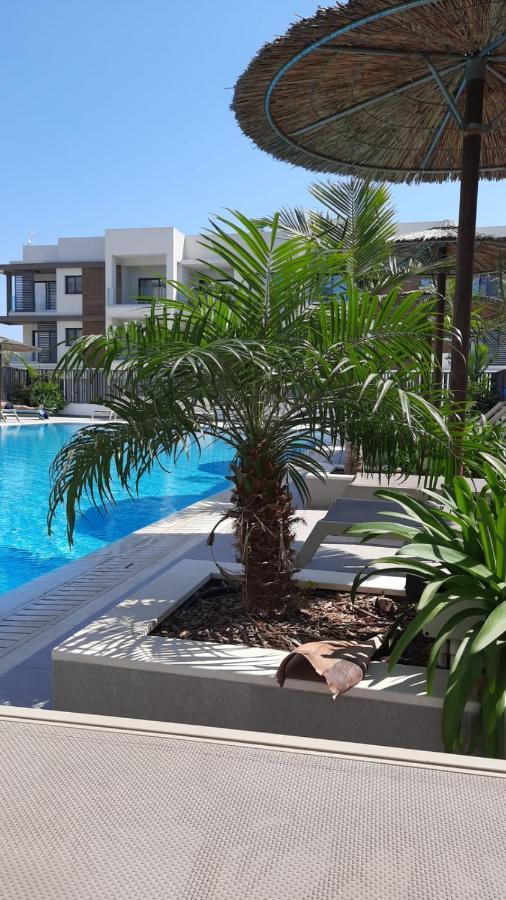 Cosmos Residence Paralimni Exteriör bild