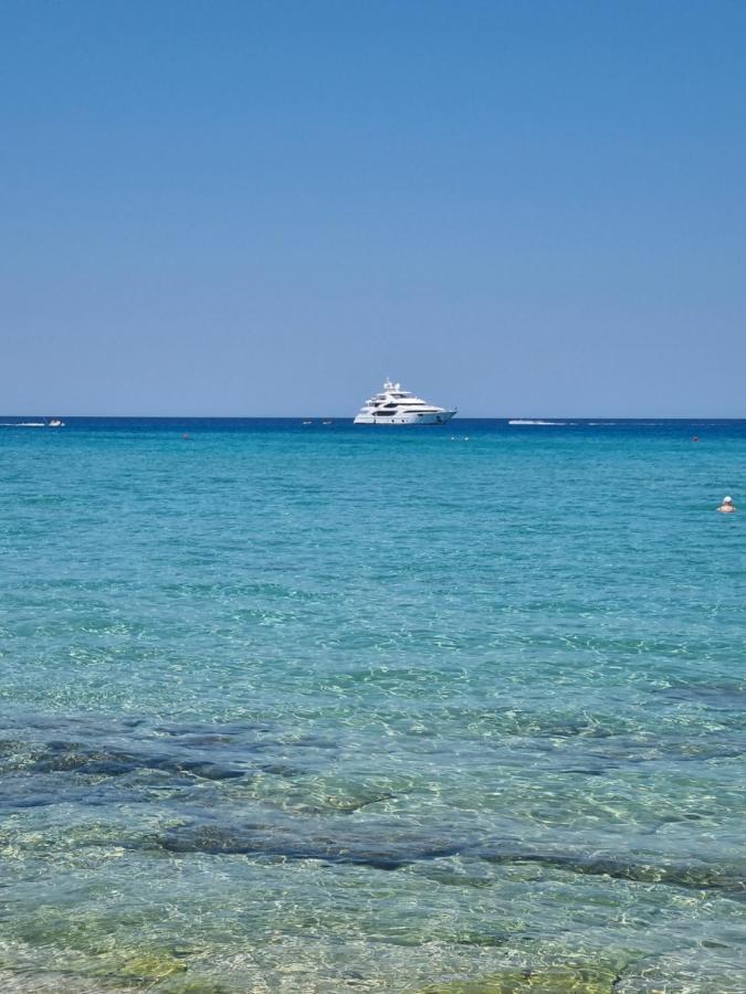 Cosmos Residence Paralimni Exteriör bild