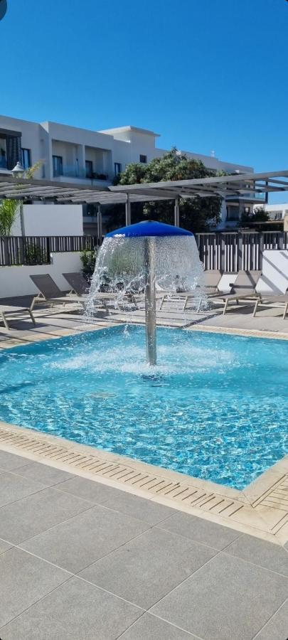 Cosmos Residence Paralimni Exteriör bild