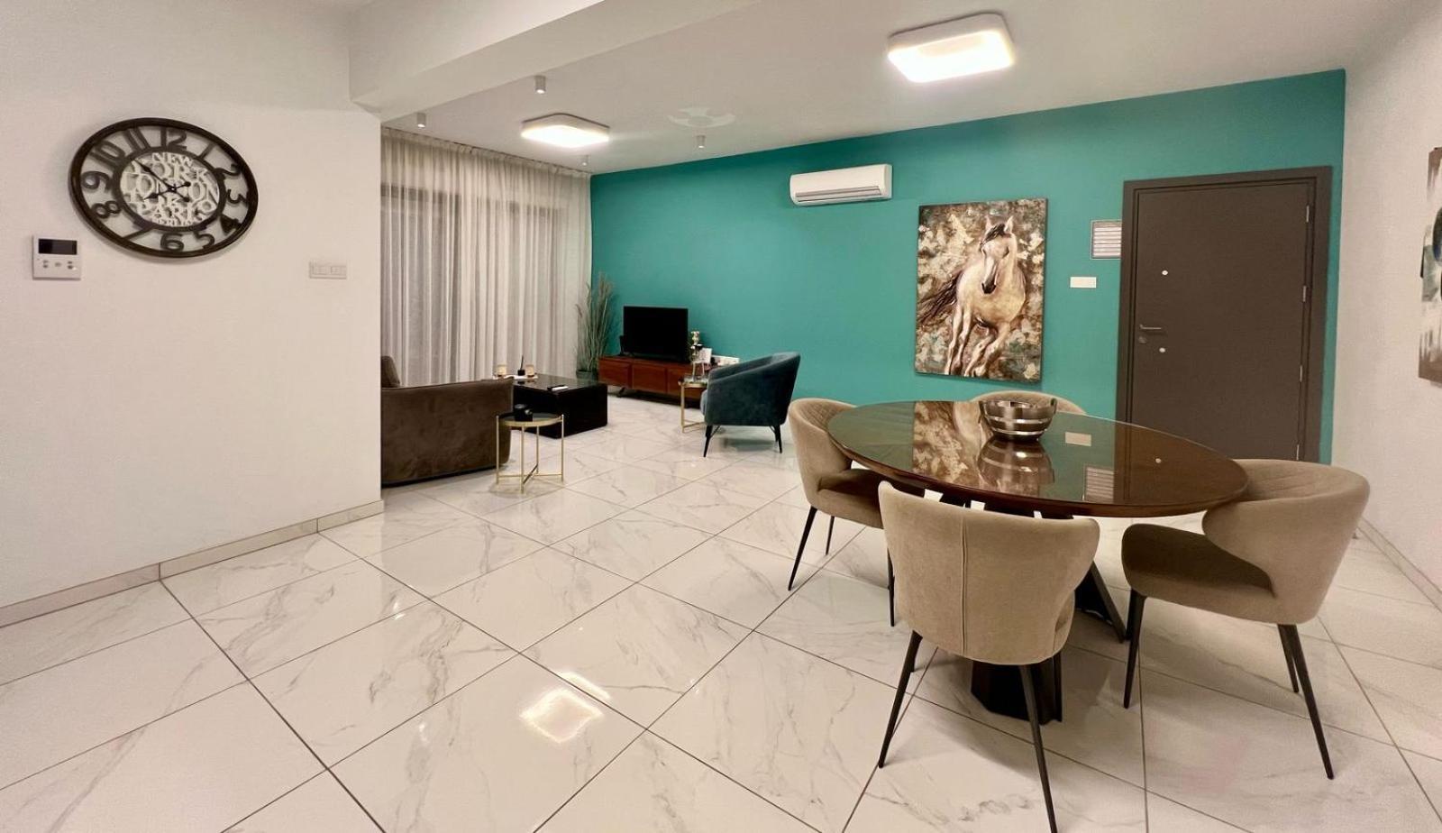Cosmos Residence Paralimni Exteriör bild
